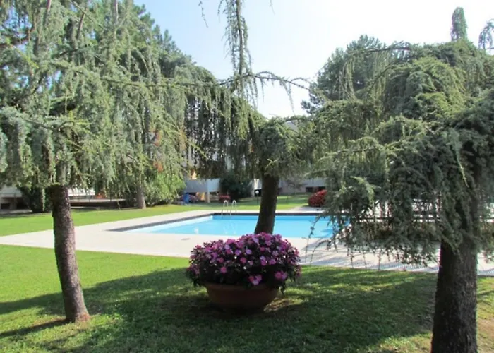 아파트 Flat With Patio Overlooking The Pool 비비오네