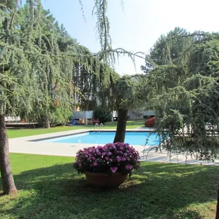Appartement Flat With Patio Overlooking The Pool Bibione